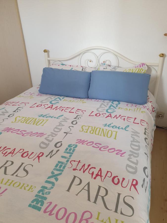Appt 2 Ou 4 Personnes Avec Piscine, Tennis Et Parking Prive Fleury (Aude)